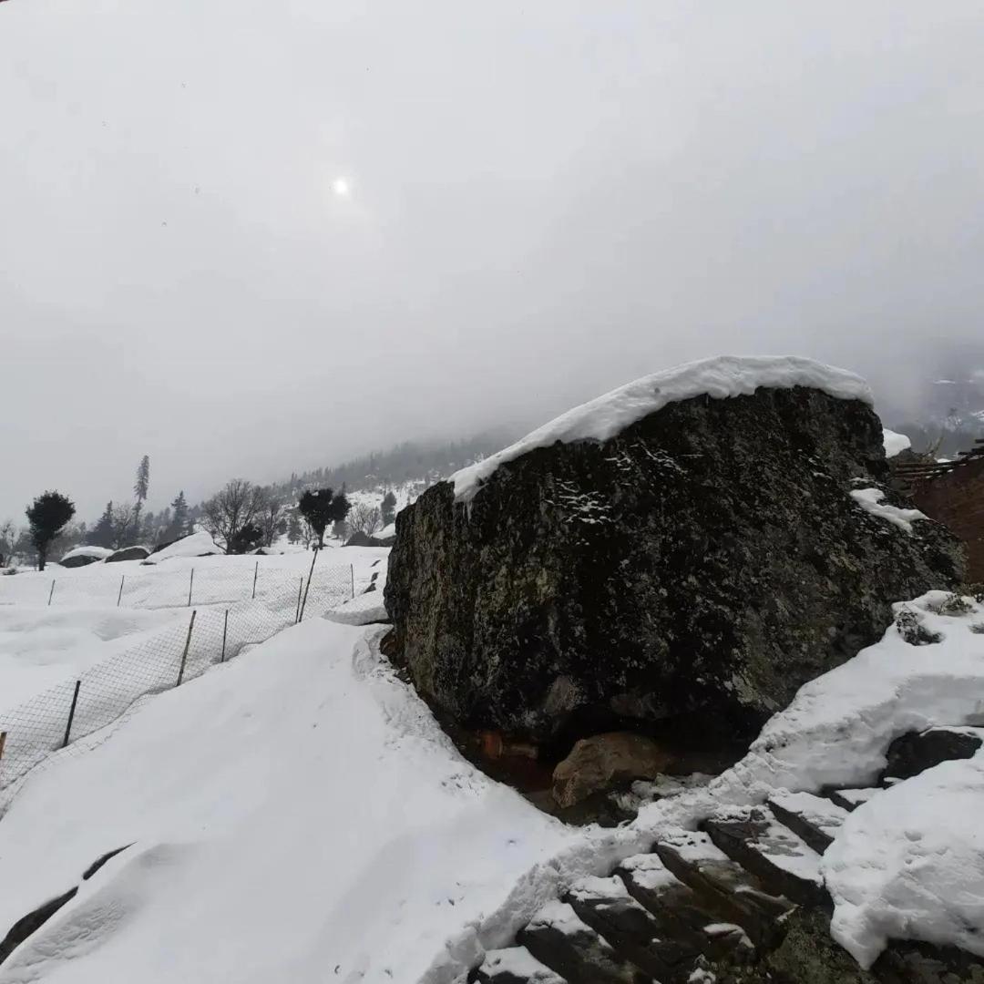 Khana Badosh Resort Kalam Buitenkant foto