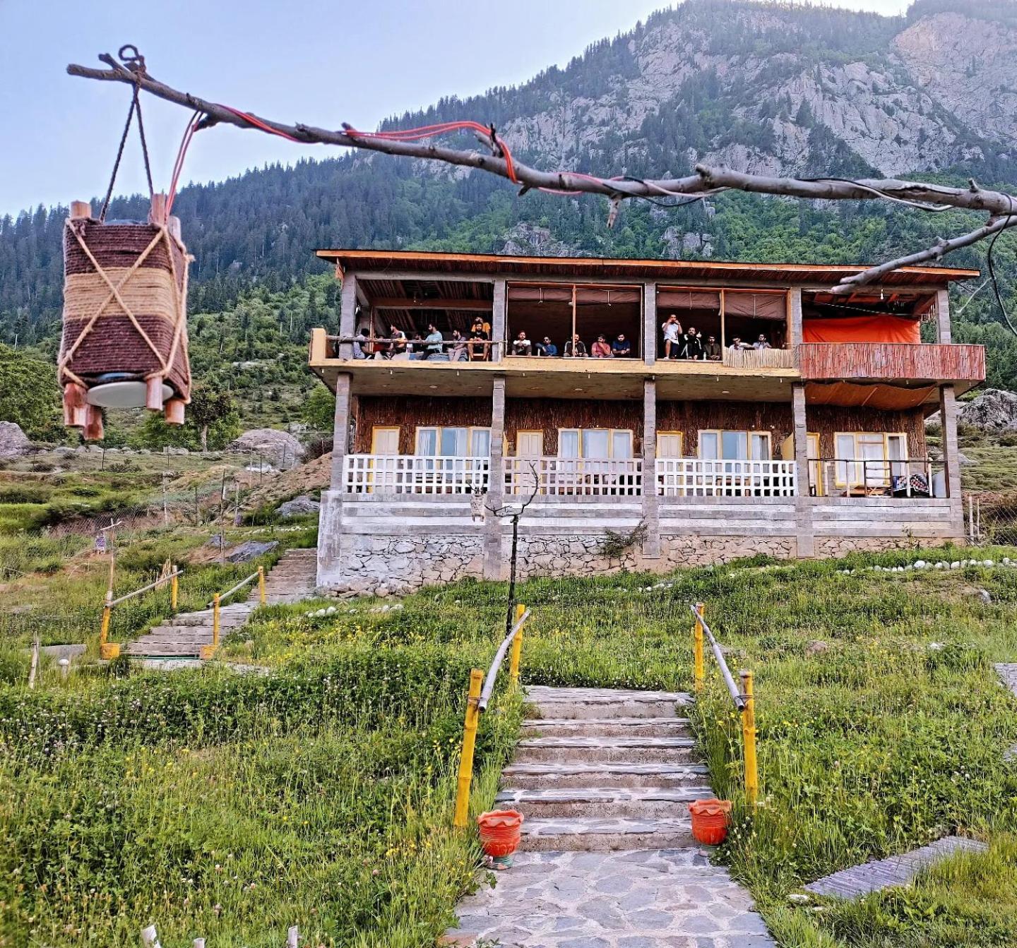 Khana Badosh Resort Kalam Buitenkant foto